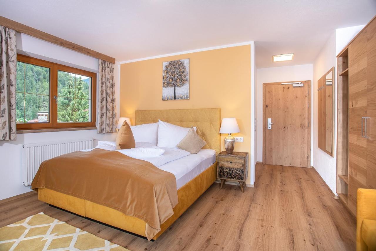 Gasthof Dorfwirt Sandgruber Ges.M.B.H Pertisau Exteriör bild
